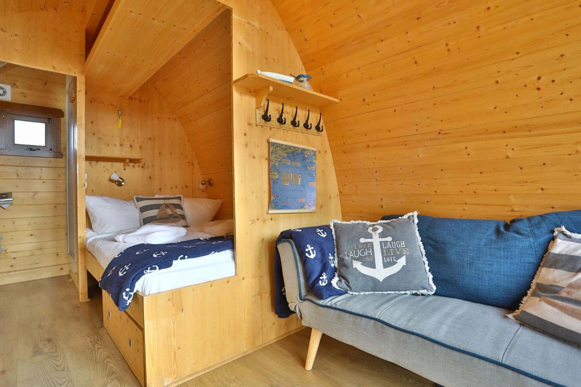 Hausboot Dotterbart Hotell Gager Exteriör bild